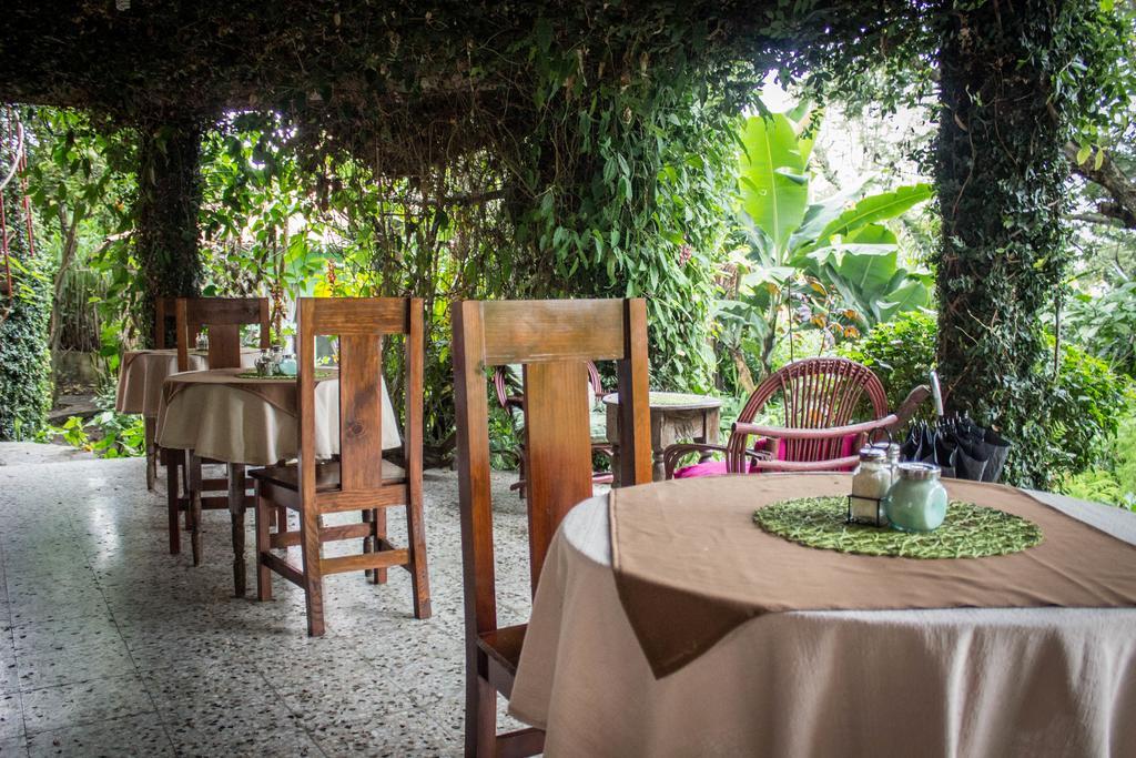 Hotel Y Restaurante La Casa Rosa Santa Cruz La Laguna Buitenkant foto